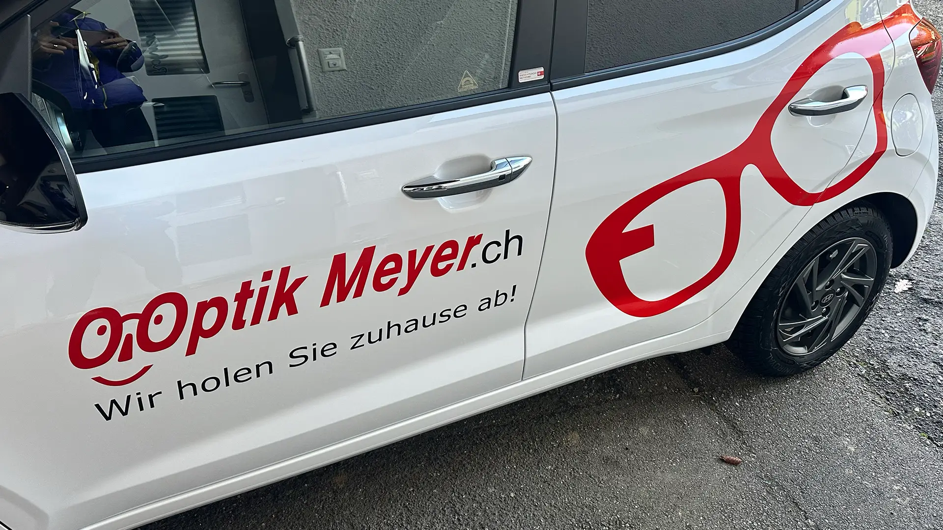 fahrzeugbeschriftung rohrervisual hellikon fricktal für meyer optik möhlin